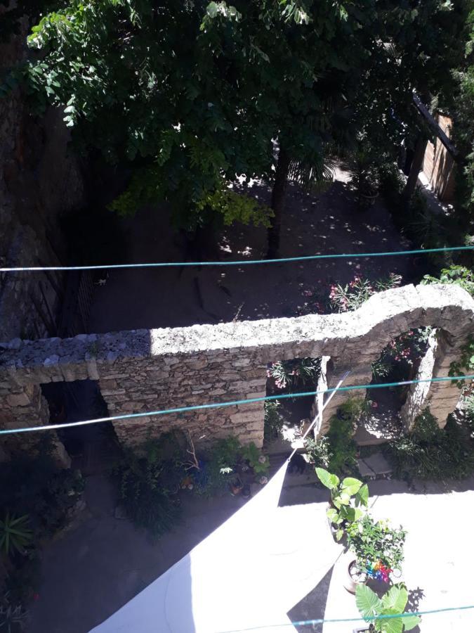 Le V Genie Verdure Et Calme A Deux Pas Des Halles De Sète Exteriör bild